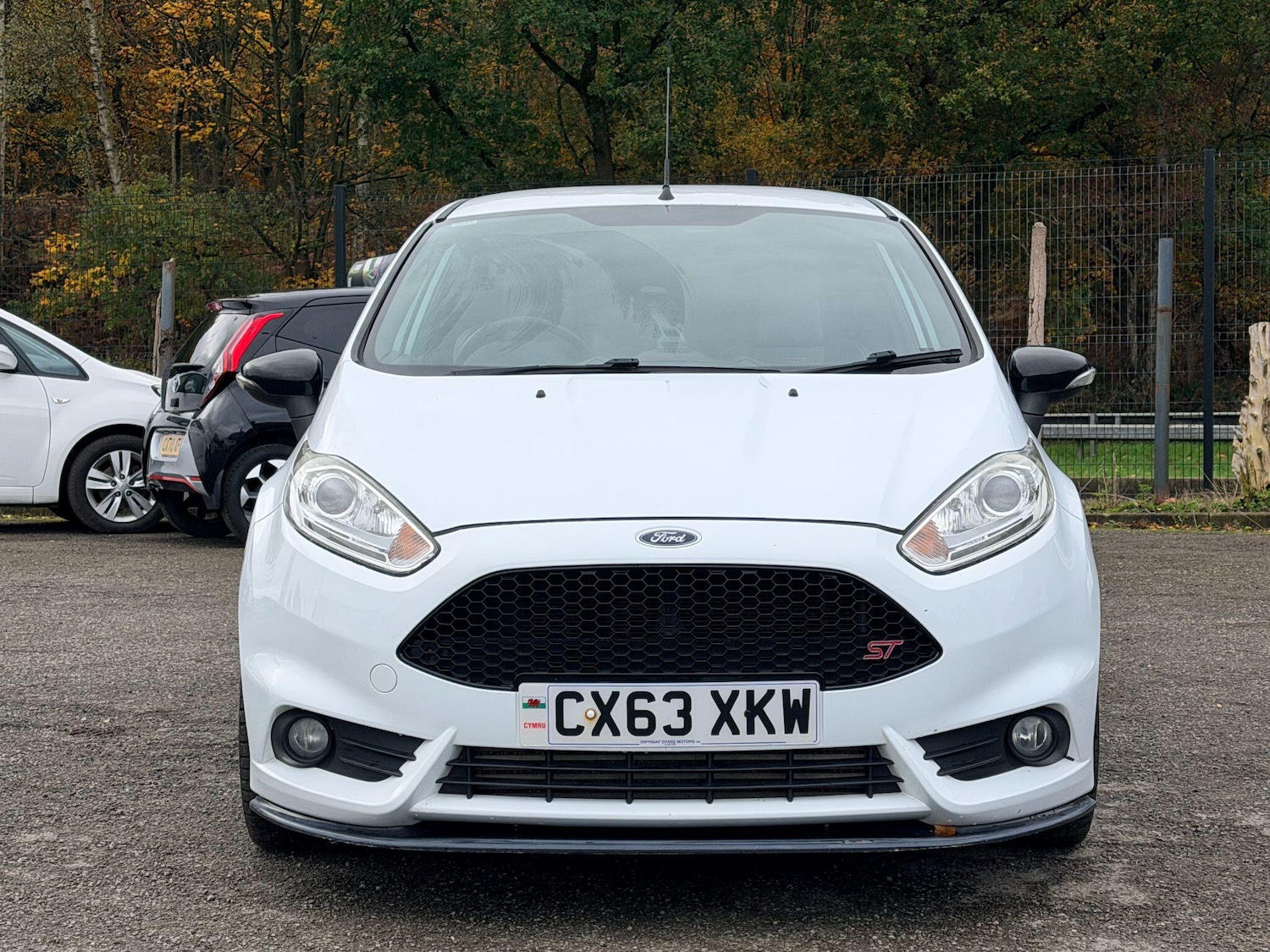 Used Ford Fiesta 2013 for sale - 76538656: Photo 2
