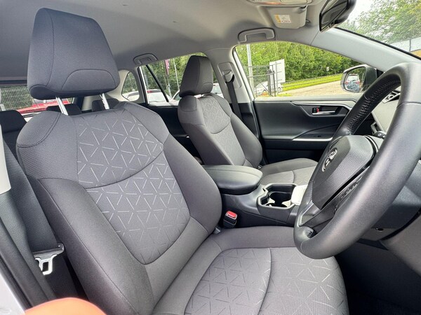 Used Toyota RAV4 2021 for sale - 76260071: Photo 17