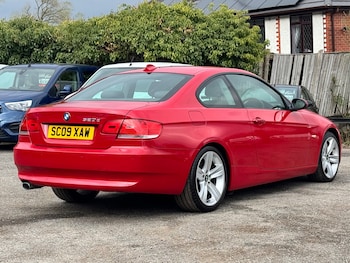 Used BMW 3 Series 2009 for sale - 76218874: Photo
