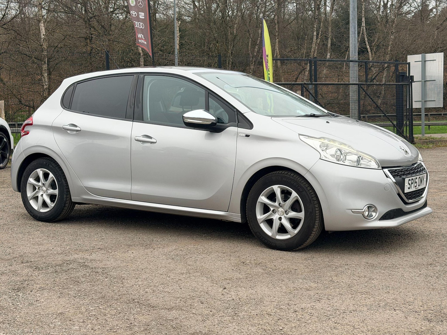 Used Peugeot 208 2015 for sale - 77993754: Photo 1