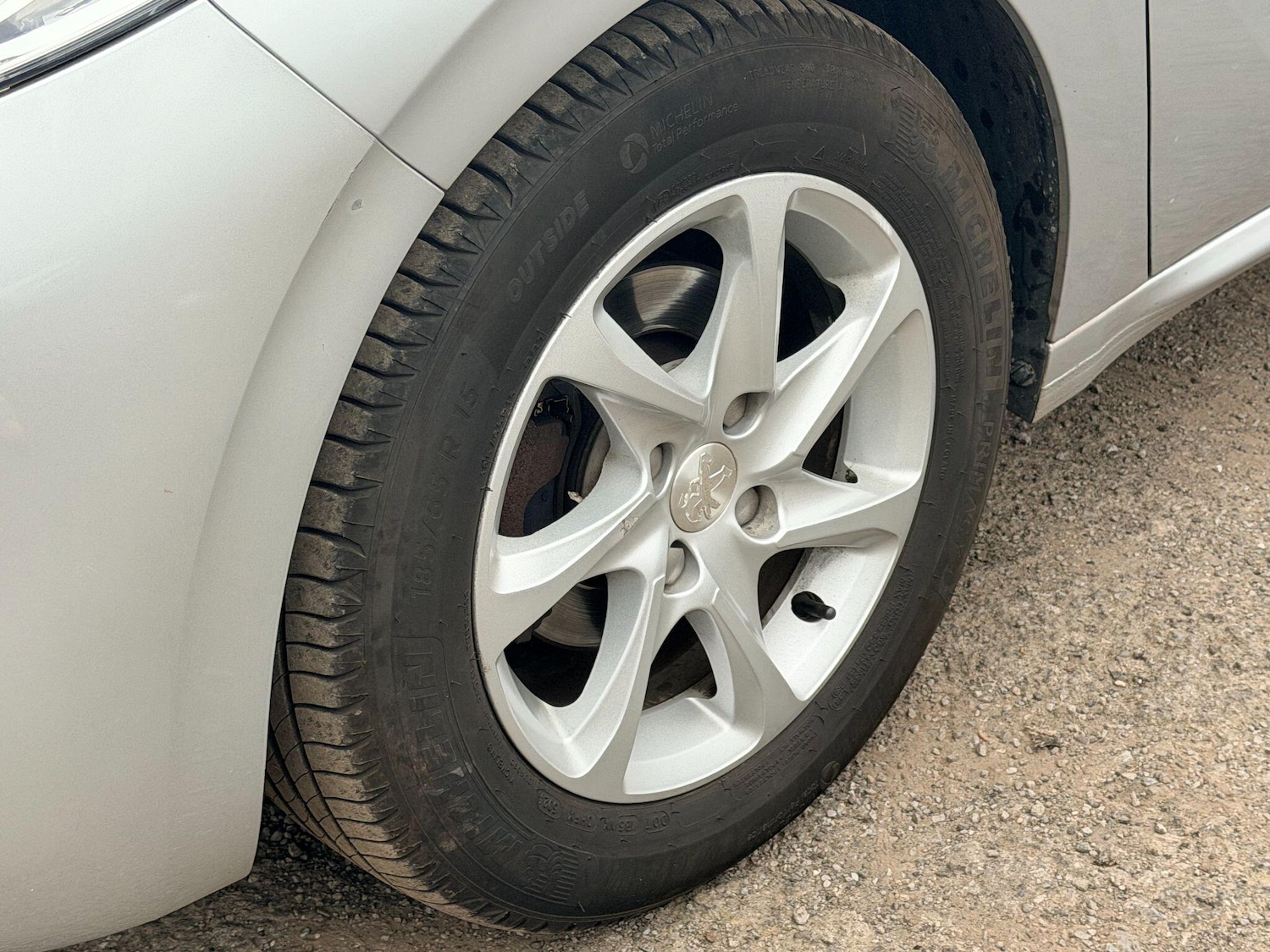 Used Peugeot 208 2015 for sale - 77993754: Photo 12