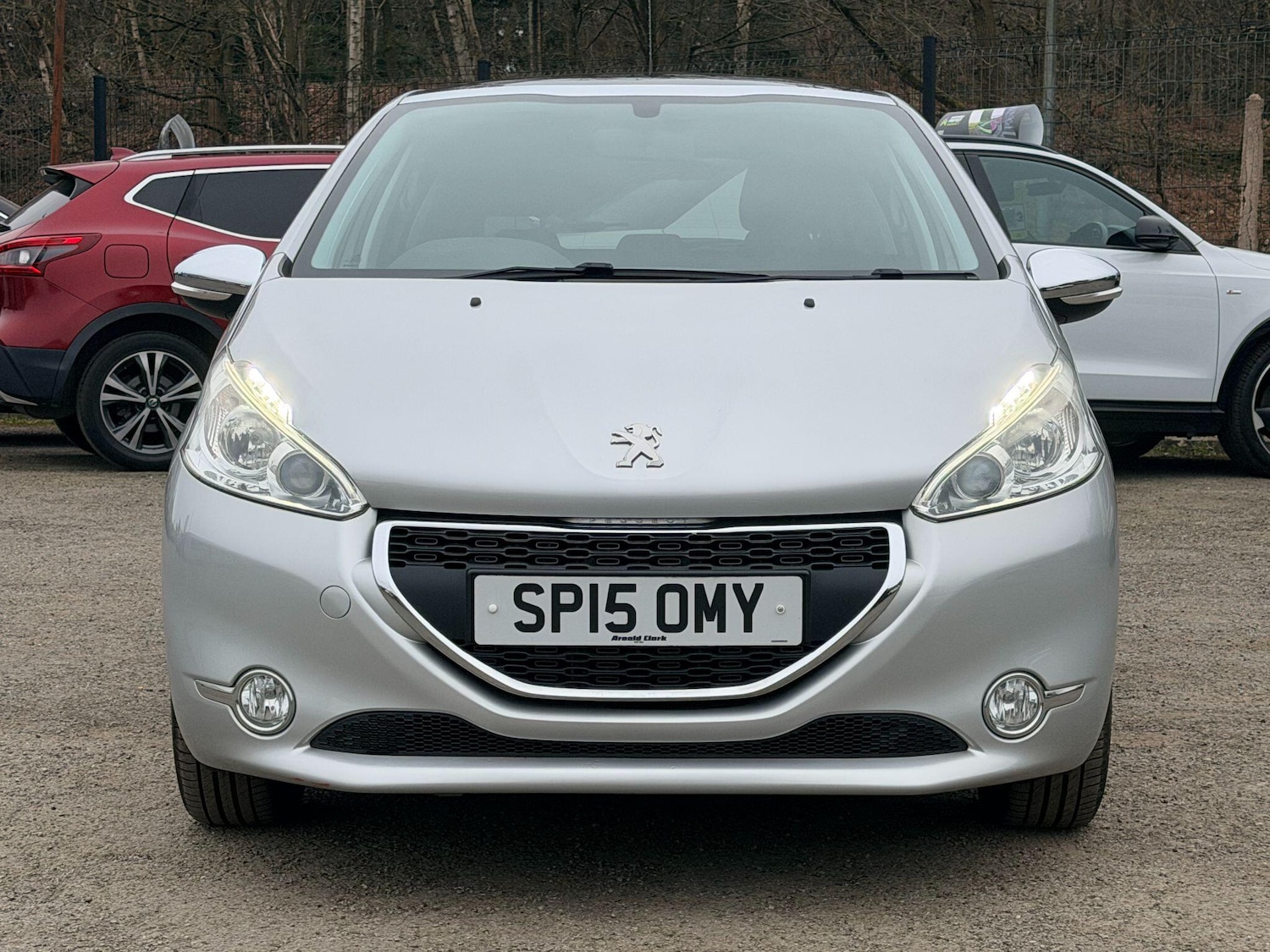Used Peugeot 208 2015 for sale - 77993754: Photo 2