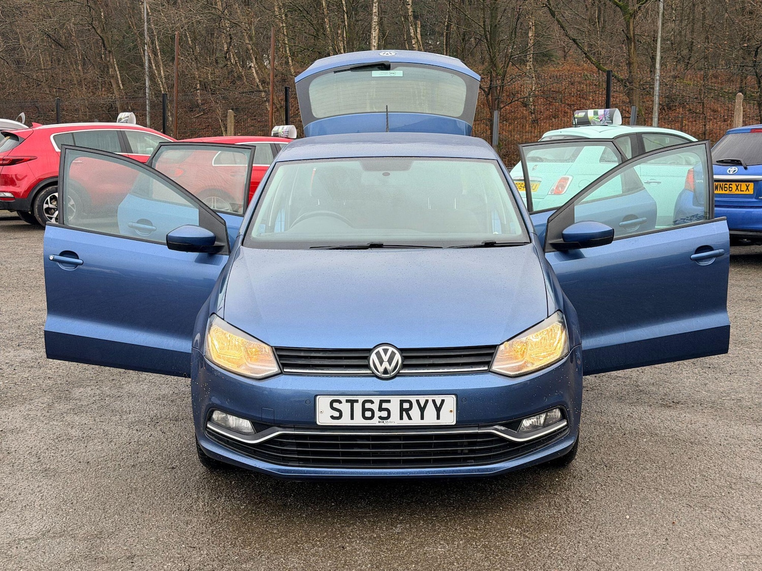 Used Volkswagen Polo 2015 for sale - 77279900: Photo 12