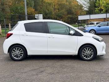 Used Toyota Yaris 2016 for sale - 76440888: Photo