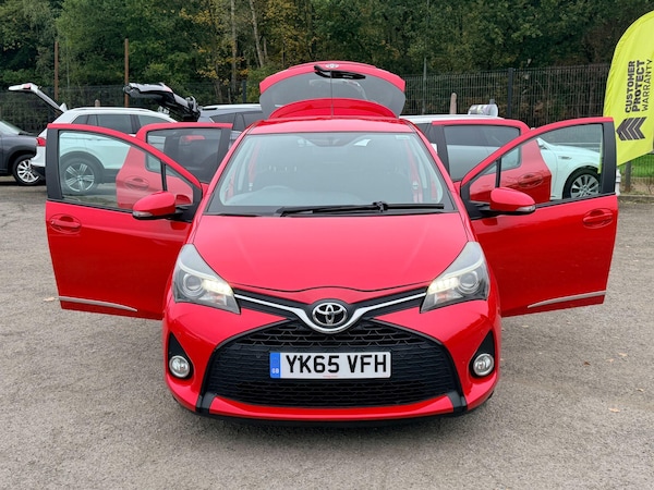 Used Toyota Yaris 2015 for sale - 76325969: Photo 11