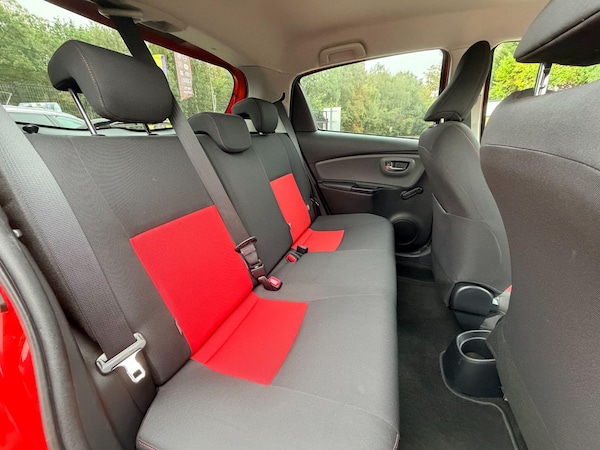 Used Toyota Yaris 2015 for sale - 76325969: Photo 15