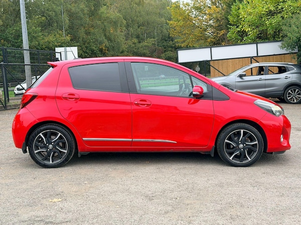 Used Toyota Yaris 2015 for sale - 76325969: Photo 3