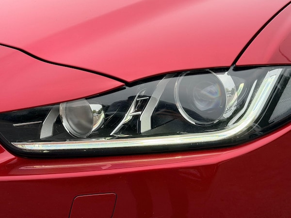 Used Jaguar XE 2017 for sale - 76282878: Photo 15