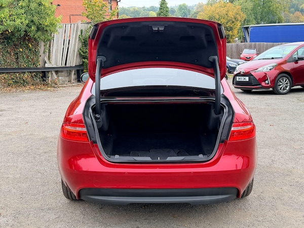 Used Jaguar XE 2017 for sale - 76282878: Photo 16