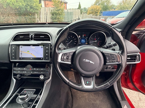 Used Jaguar XE 2017 for sale - 76282878: Photo 26