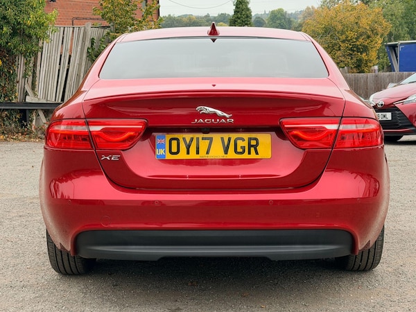 Used Jaguar XE 2017 for sale - 76282878: Photo 5
