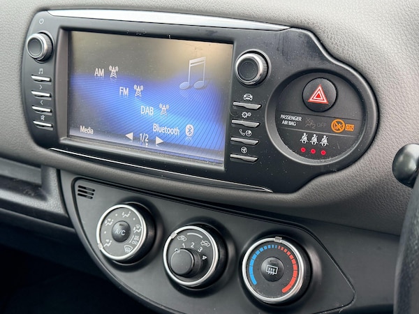 Used Toyota Yaris 2019 for sale - 76259076: Photo 19