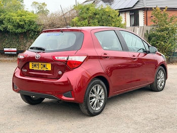 Used Toyota Yaris 2019 for sale - 76259076: Photo 3
