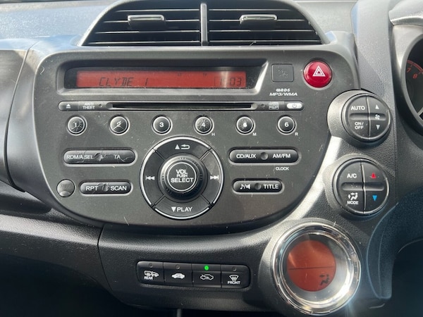 Used Honda Jazz 2015 for sale - 75537815: Photo 33