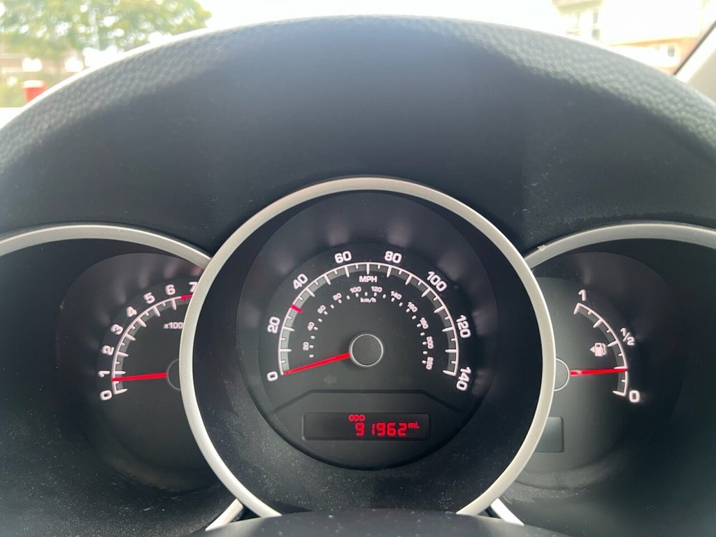 Used Kia Venga 2015 for sale - 76350660: Photo 35