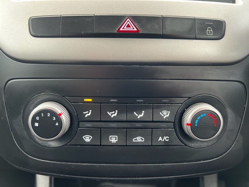 Used Kia Venga 2015 for sale - 76350660: Photo 38