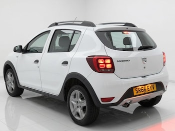 Used Dacia Sandero Stepway 2017 for sale - 79197024: Photo