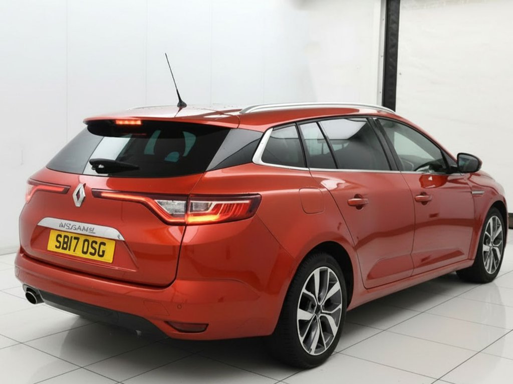 Used Renault Megane 2017 for sale - 77765666: Photo 4