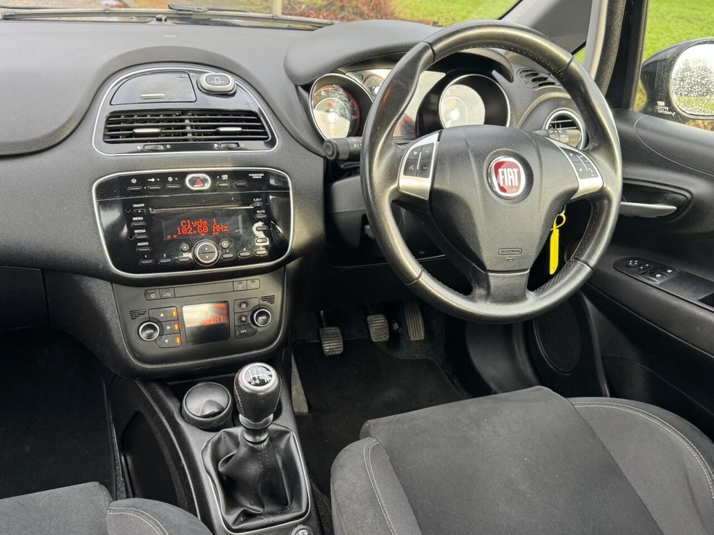 Used Fiat Punto 2016 for sale - 77133716: Photo 18