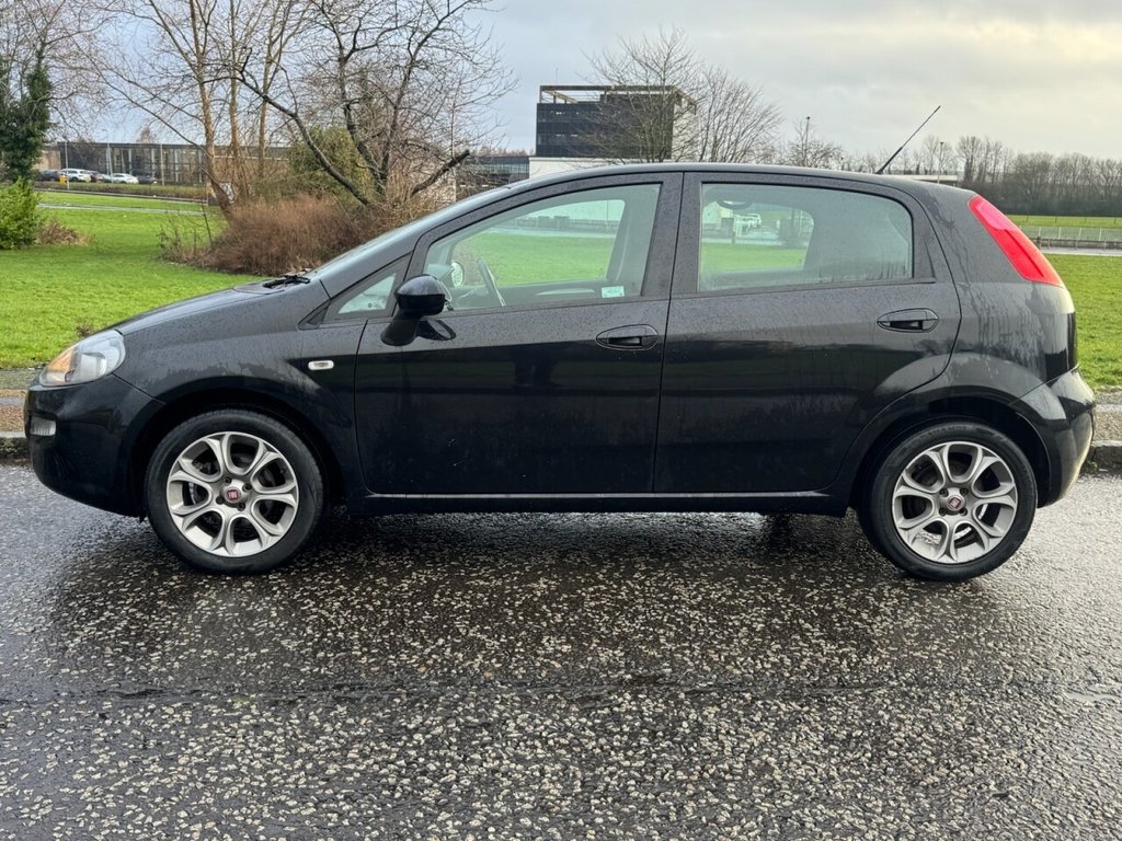 Used Fiat Punto 2016 for sale - 77133716: Photo 2