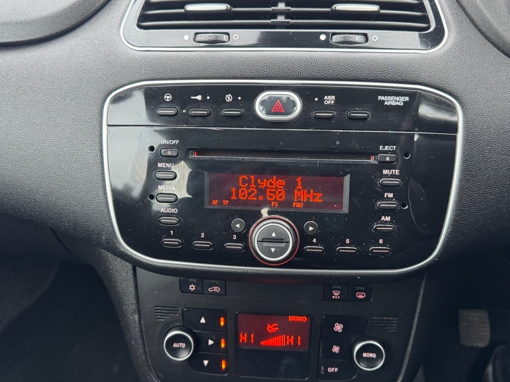 Used Fiat Punto 2016 for sale - 77133716: Photo 24