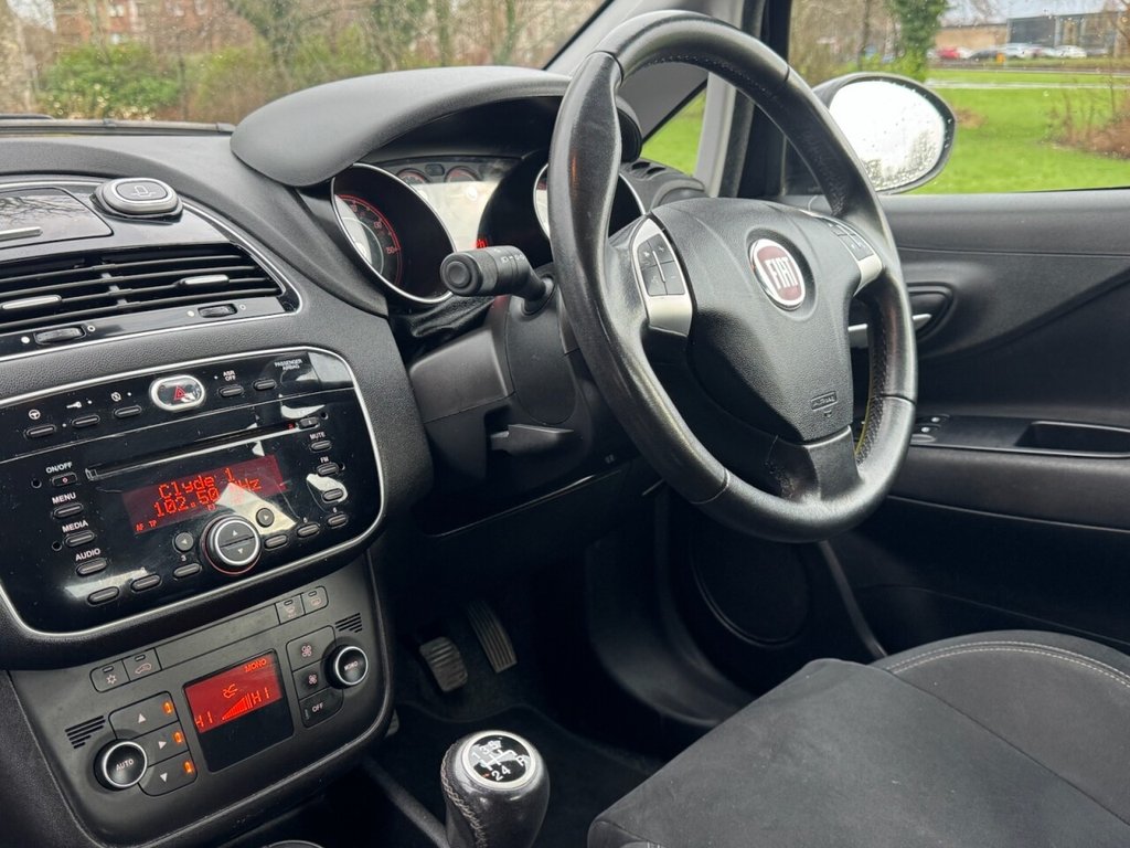 Used Fiat Punto 2016 for sale - 77133716: Photo 28