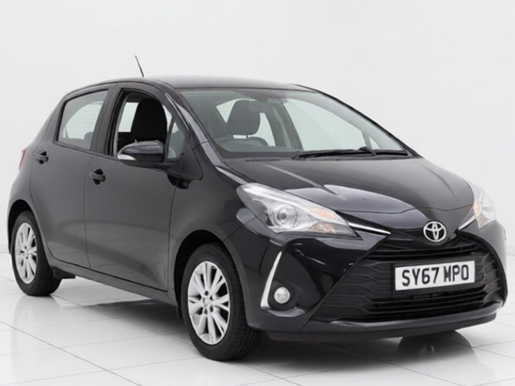 Used Toyota Yaris 2017 for sale - 78030408: Photo 2