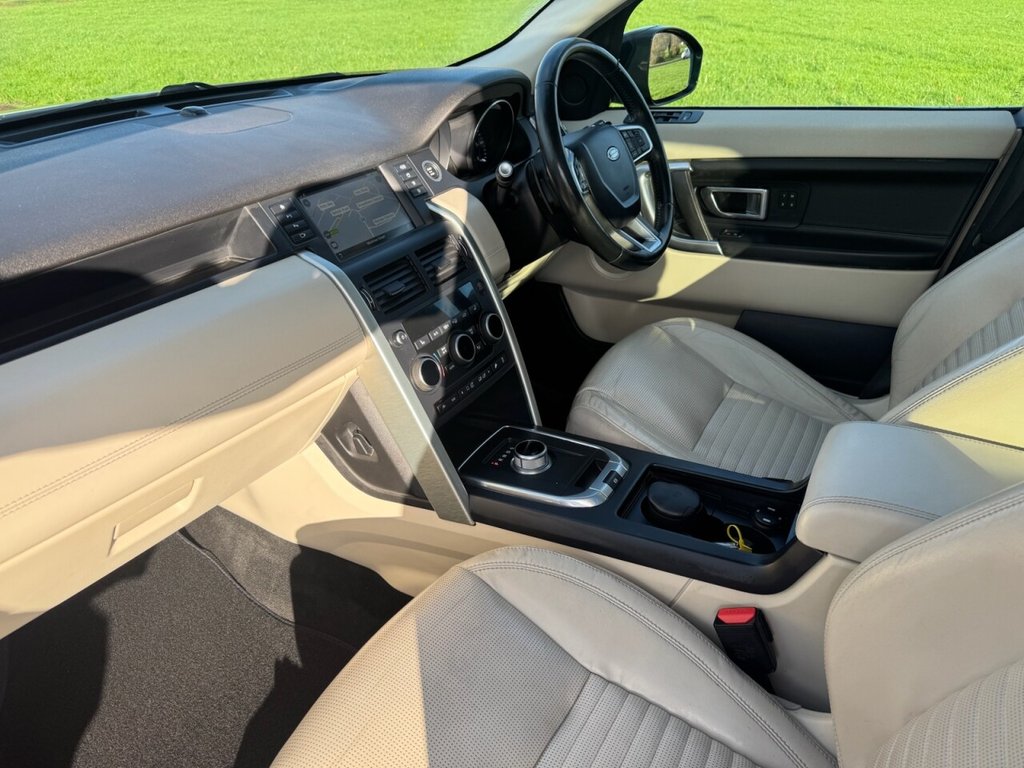 Used Land Rover Discovery Sport 2015 for sale - 76536165: Photo 14