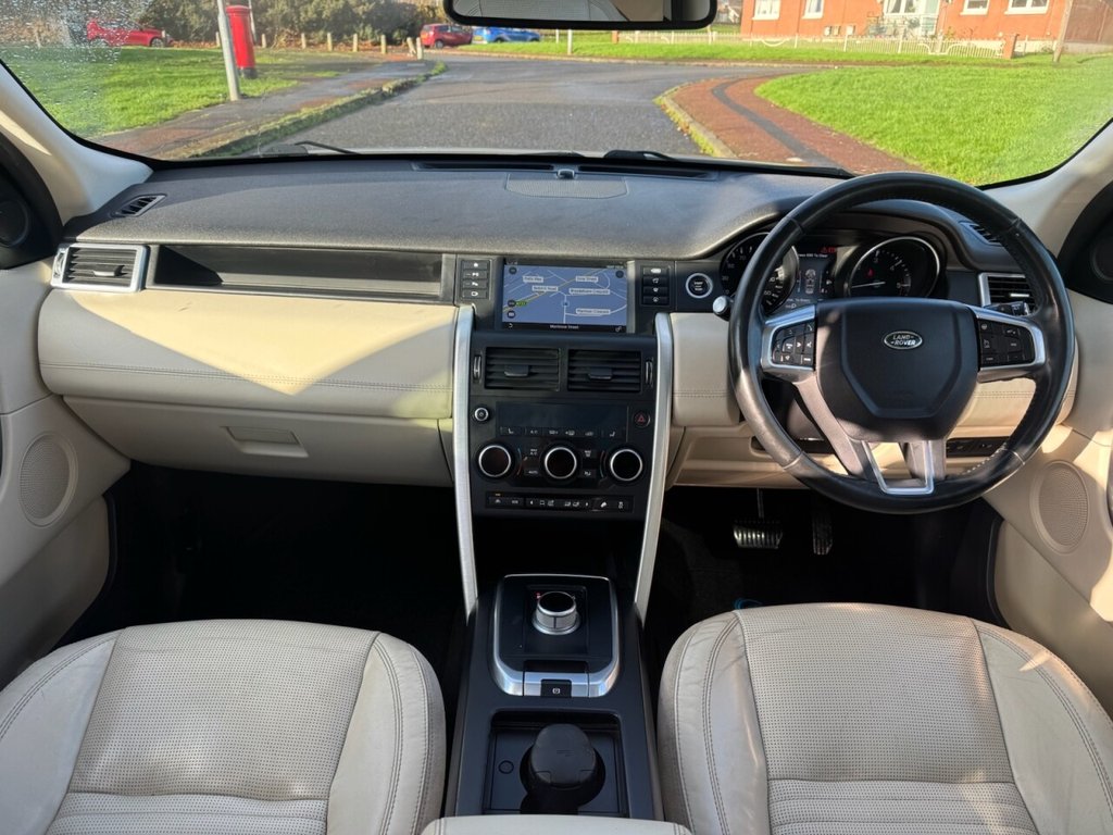 Used Land Rover Discovery Sport 2015 for sale - 76536165: Photo 18