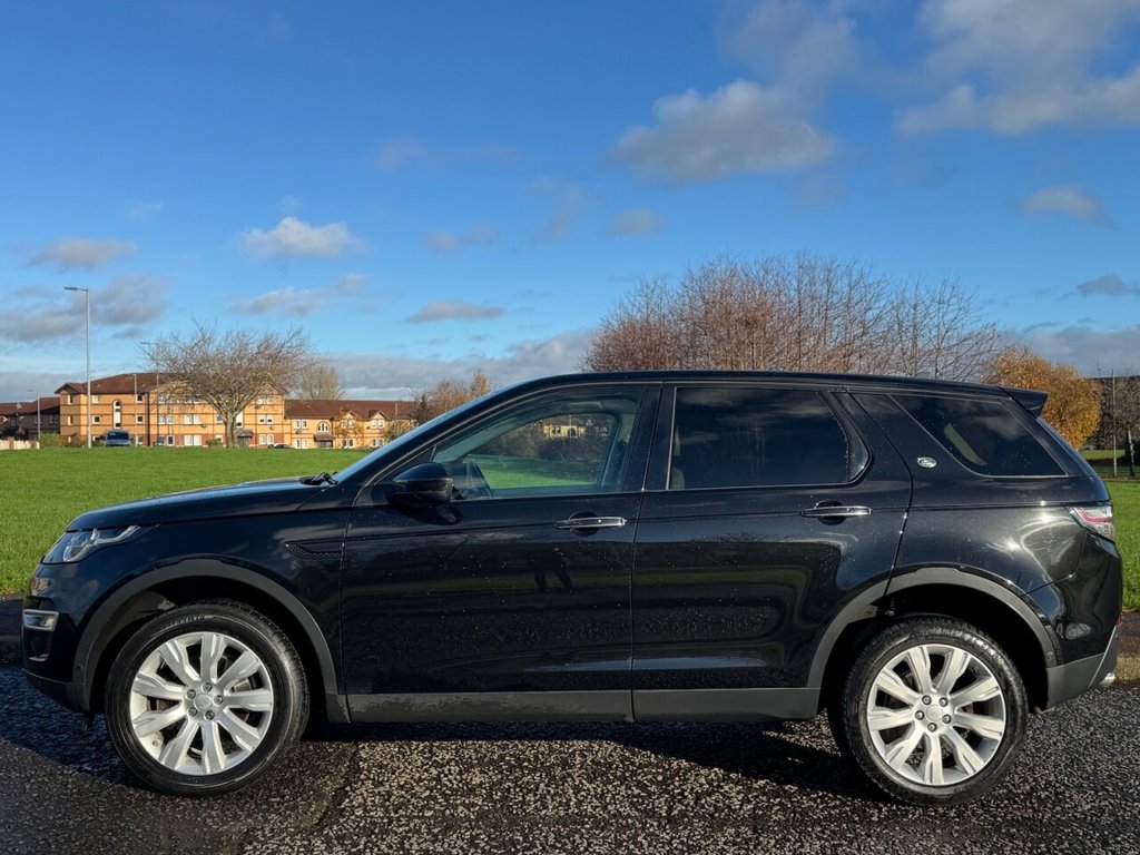 Used Land Rover Discovery Sport 2015 for sale - 76536165: Photo 2