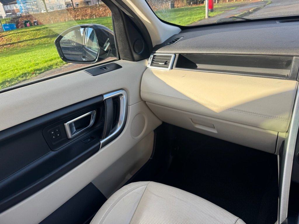 Used Land Rover Discovery Sport 2015 for sale - 76536165: Photo 23