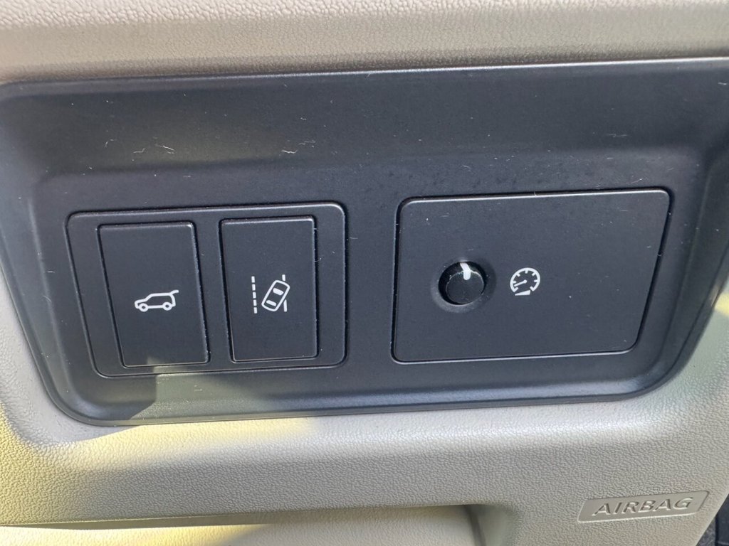 Used Land Rover Discovery Sport 2015 for sale - 76536165: Photo 42