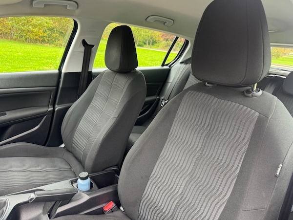 Used Peugeot 308 2016 for sale - 76092502: Photo 13