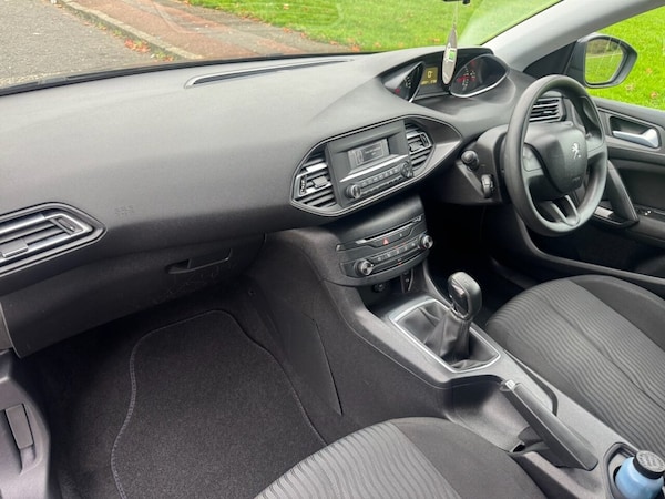 Used Peugeot 308 2016 for sale - 76092502: Photo 14