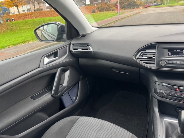 Used Peugeot 308 2016 for sale - 76092502: Photo 23