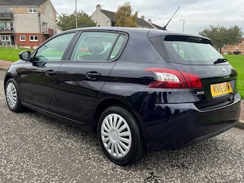Used Peugeot 308 2016 for sale - 76092502: Photo
