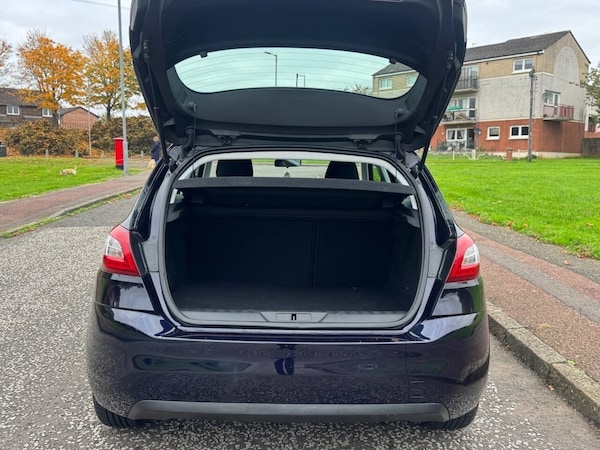 Used Peugeot 308 2016 for sale - 76092502: Photo 6
