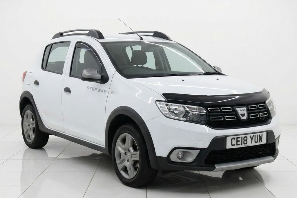 Used Dacia Sandero Stepway 2018 for sale - 77765407: Photo 2