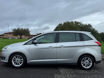 Used Ford Grand C-Max 2016 for sale - 76172836: Photo 2