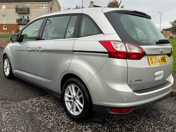 Used Ford Grand C-Max 2016 for sale - 76172836: Photo 4