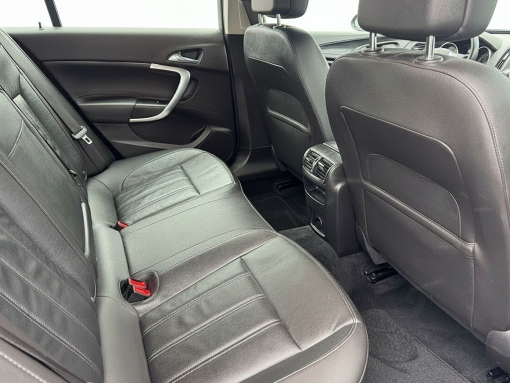 Used Vauxhall Insignia 2015 for sale - 77890858: Photo 16