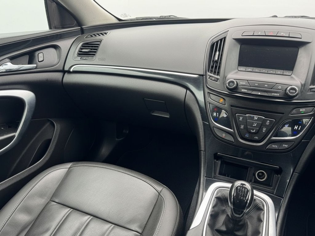 Used Vauxhall Insignia 2015 for sale - 77890858: Photo 25