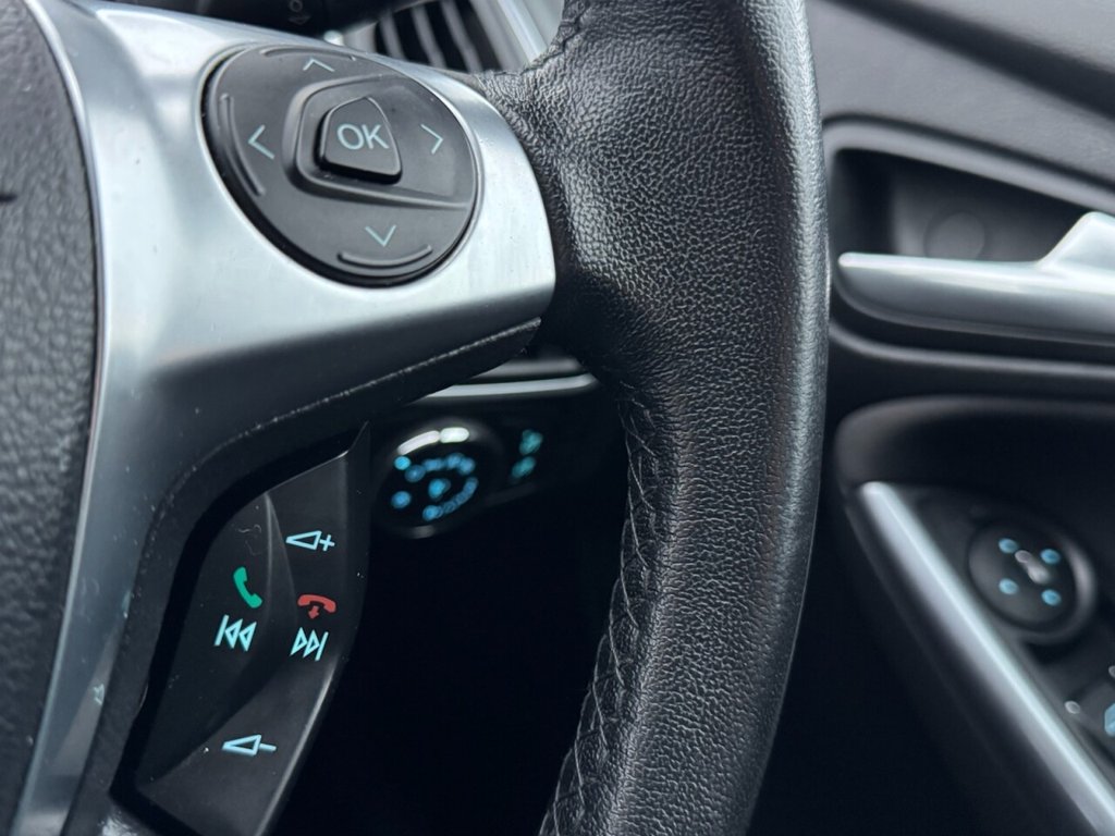 Used Ford Focus 2012 for sale - 77275927: Photo 32