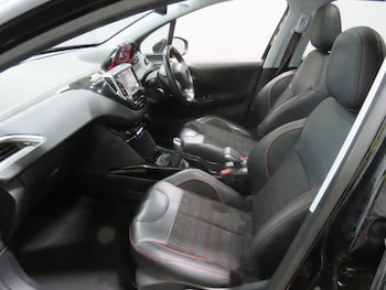 Used Peugeot 2008 2016 for sale - 78658478: Photo