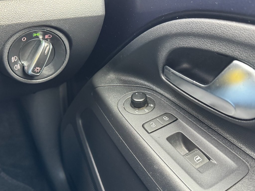 Used Volkswagen up! 2014 for sale - 77165869: Photo 25