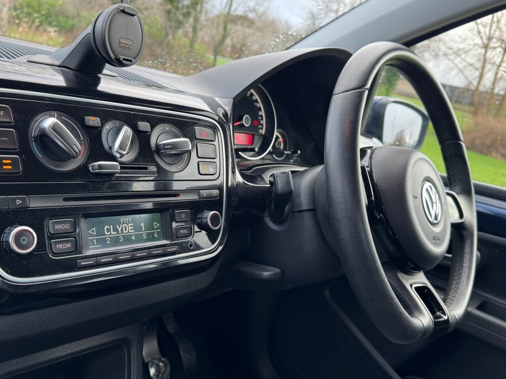 Used Volkswagen up! 2014 for sale - 77165869: Photo 26