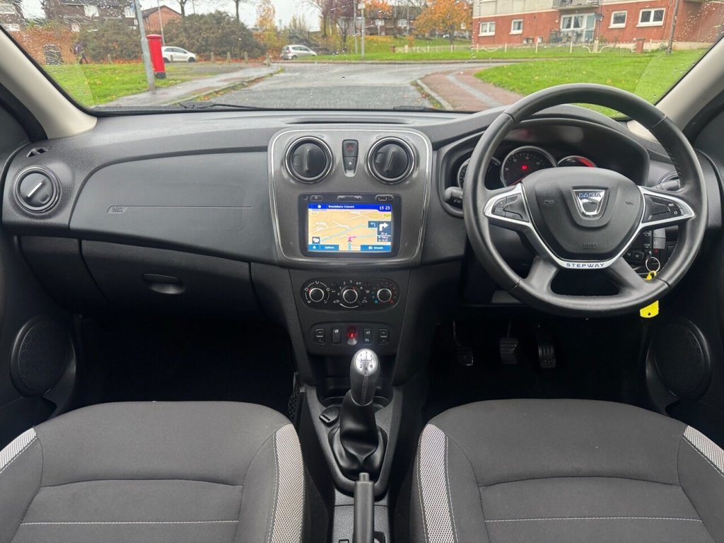 Used Dacia Sandero Stepway 2017 for sale - 76617266: Photo 17