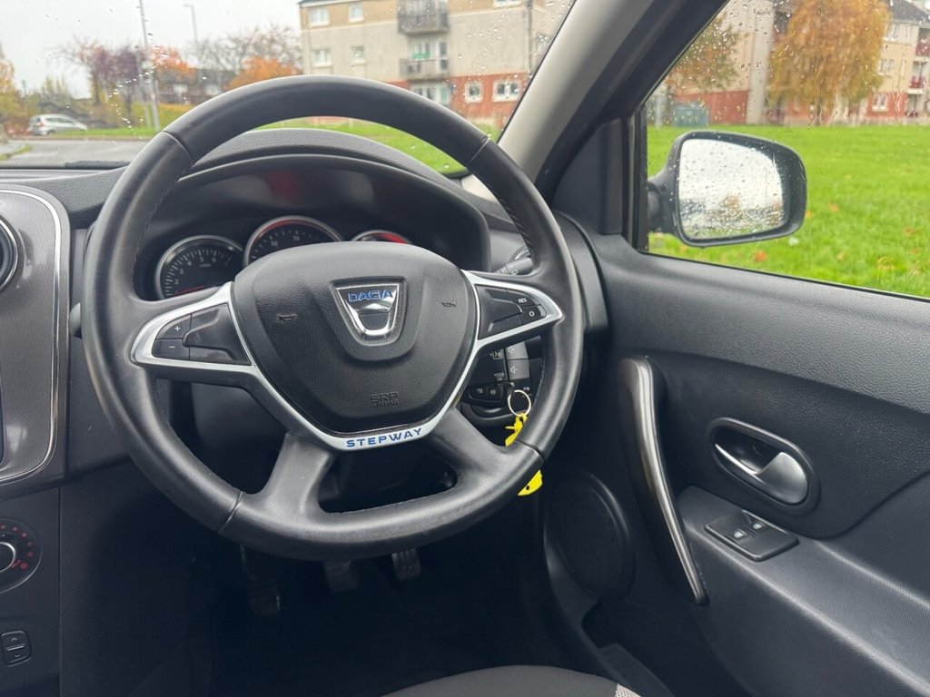 Used Dacia Sandero Stepway 2017 for sale - 76617266: Photo 19
