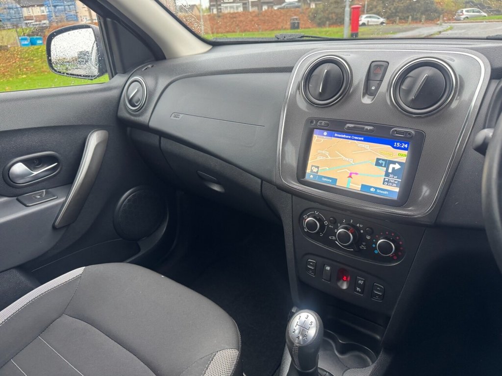 Used Dacia Sandero Stepway 2017 for sale - 76617266: Photo 31