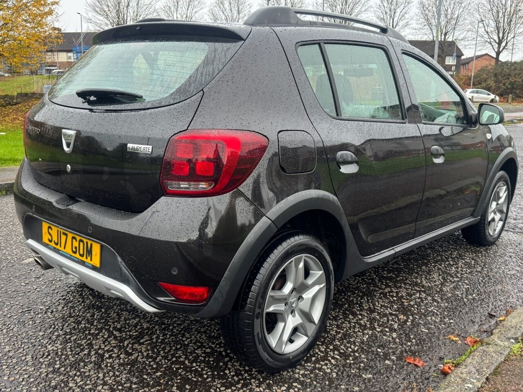 Used Dacia Sandero Stepway 2017 for sale - 76617266: Photo 6